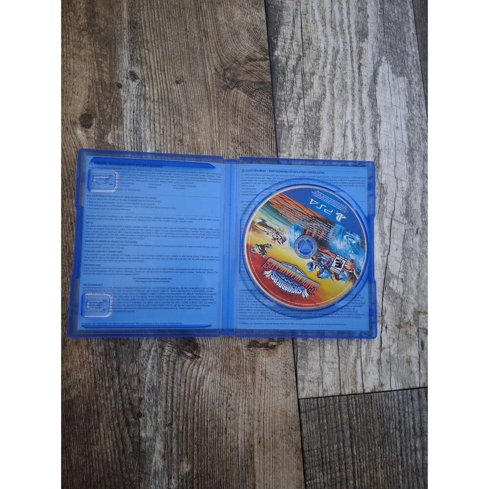 Skylanders SuperChargers Playstation 4 PS4 Game, 2015 Release Date Rated E